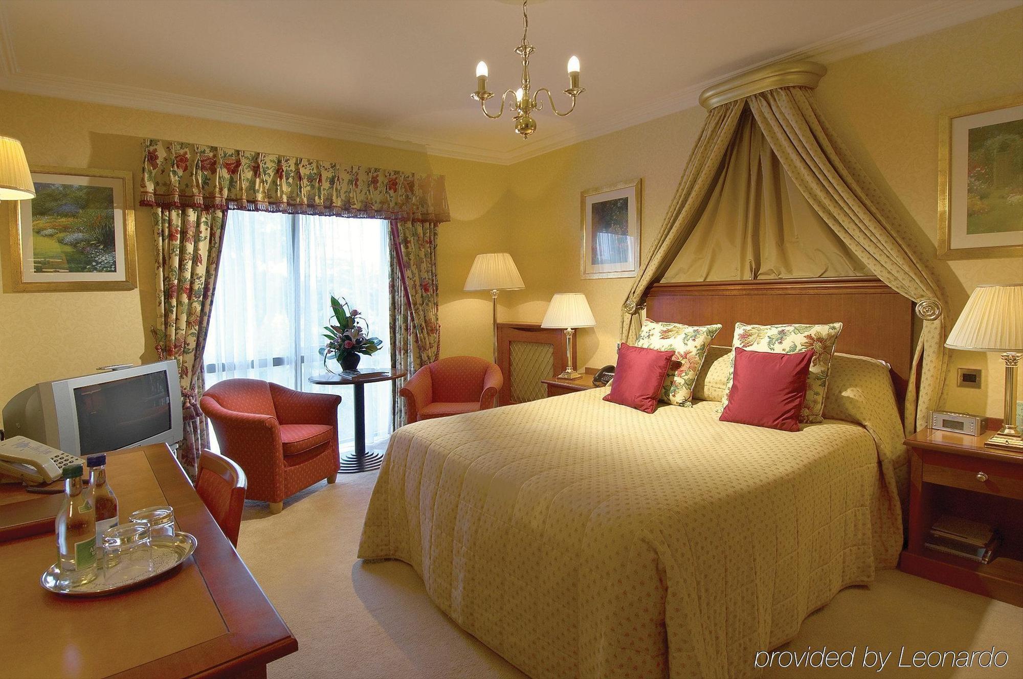 Parkway Hotel & Spa Cwmbran Værelse billede