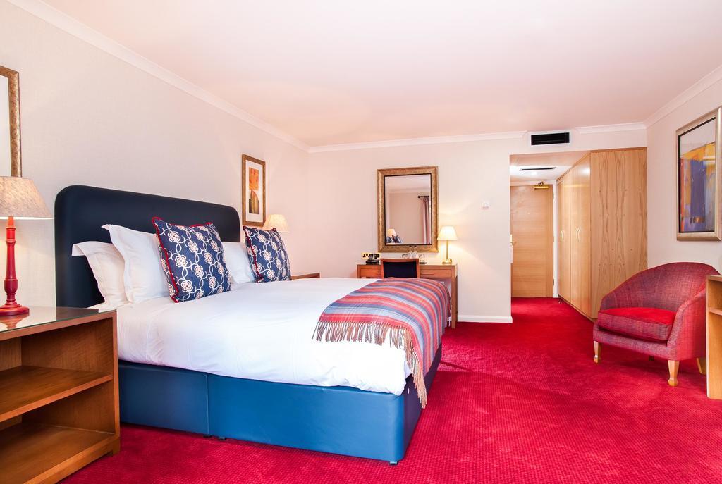 Parkway Hotel & Spa Cwmbran Eksteriør billede