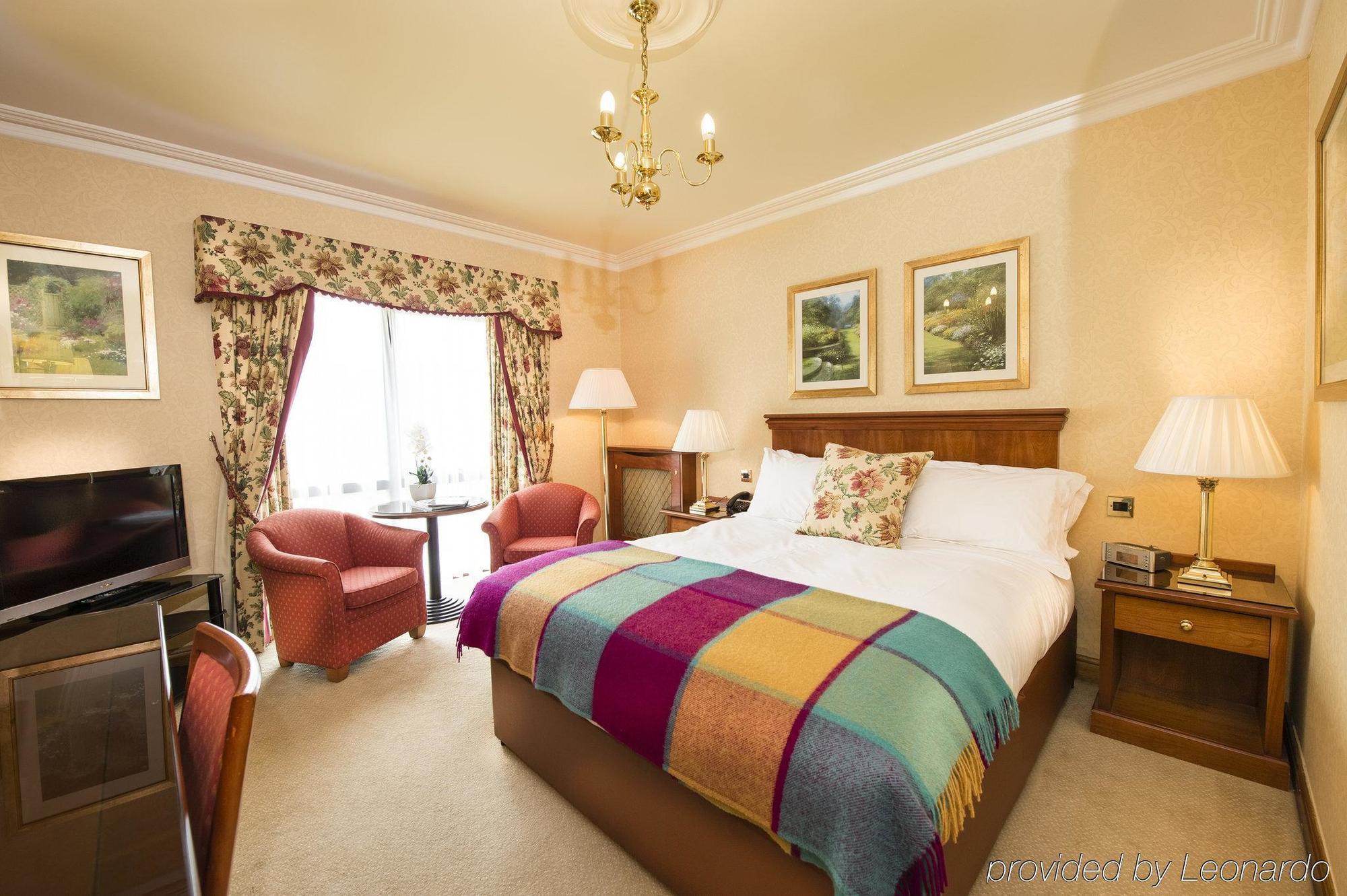 Parkway Hotel & Spa Cwmbran Eksteriør billede