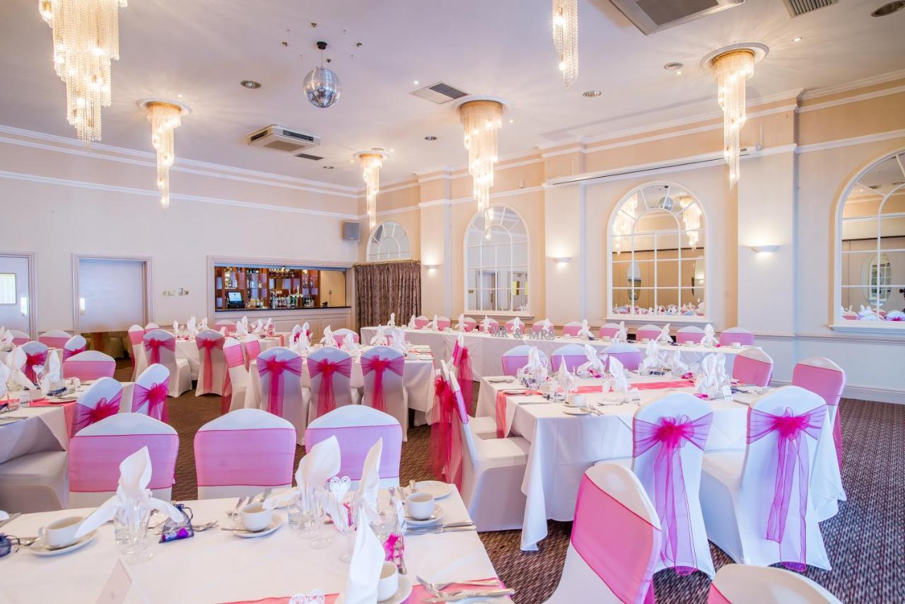 Parkway Hotel & Spa Cwmbran Eksteriør billede